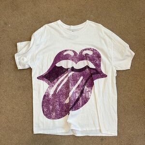 Urban graphic tee